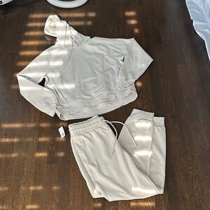 Old navy jogging set